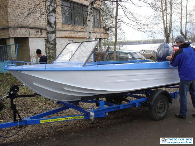 лодка Ока-4