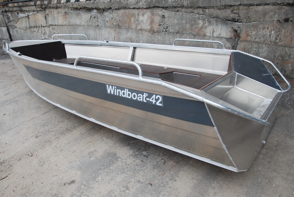 Windboat-42M